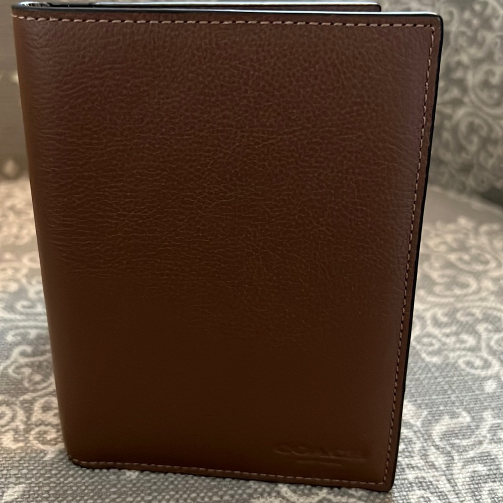 Coach Men’s passport holder